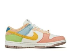 Nike Wmns Dunk Low SE 'Sun Club' -Footwear Store 7 7